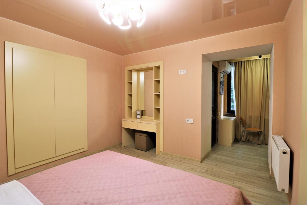 Apartment On Gudiashvili Tbilisi Bagian luar foto